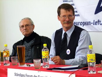Jaromír Kohlíček im Präsidium eines Forums